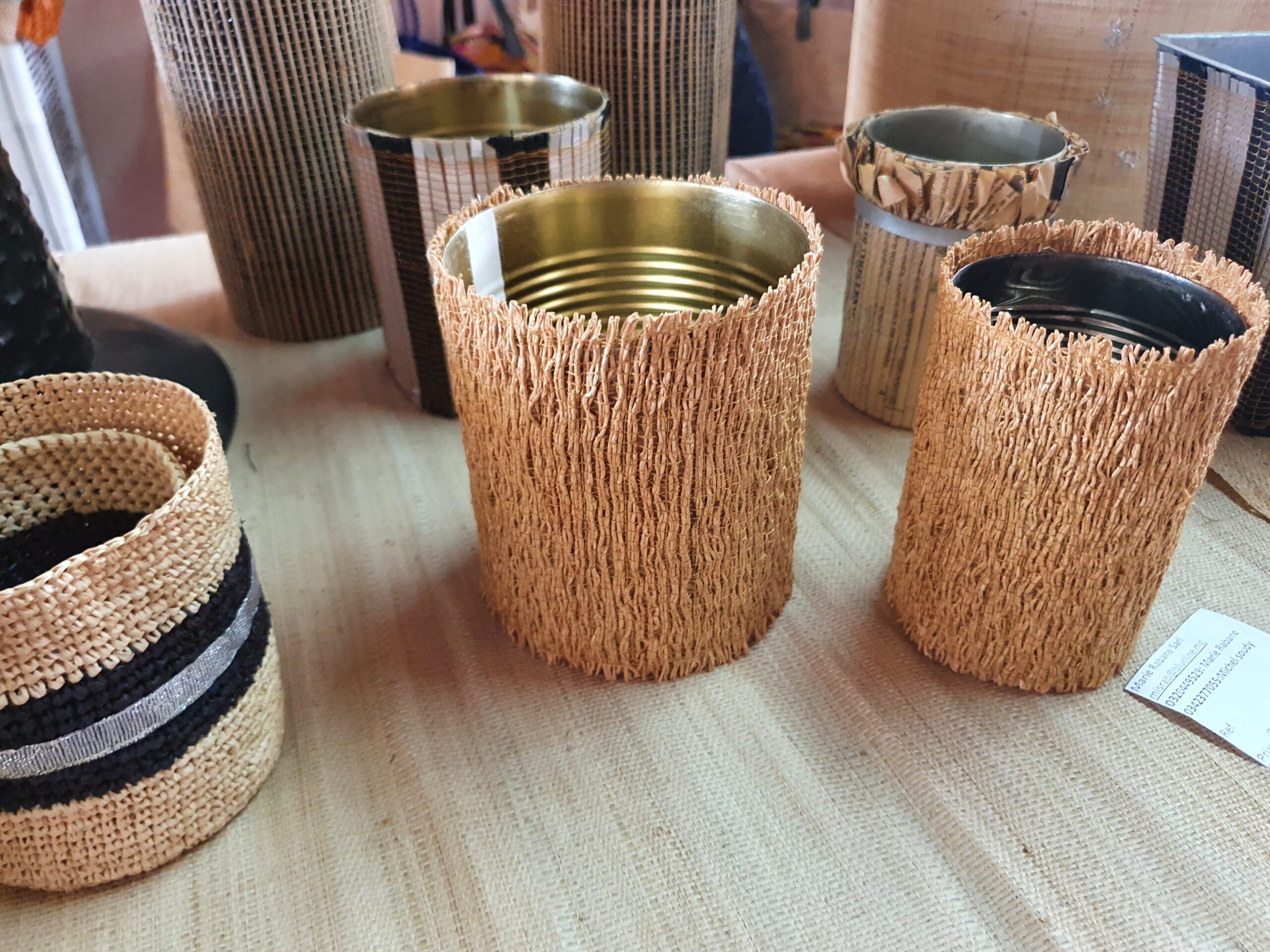 Raphia vases