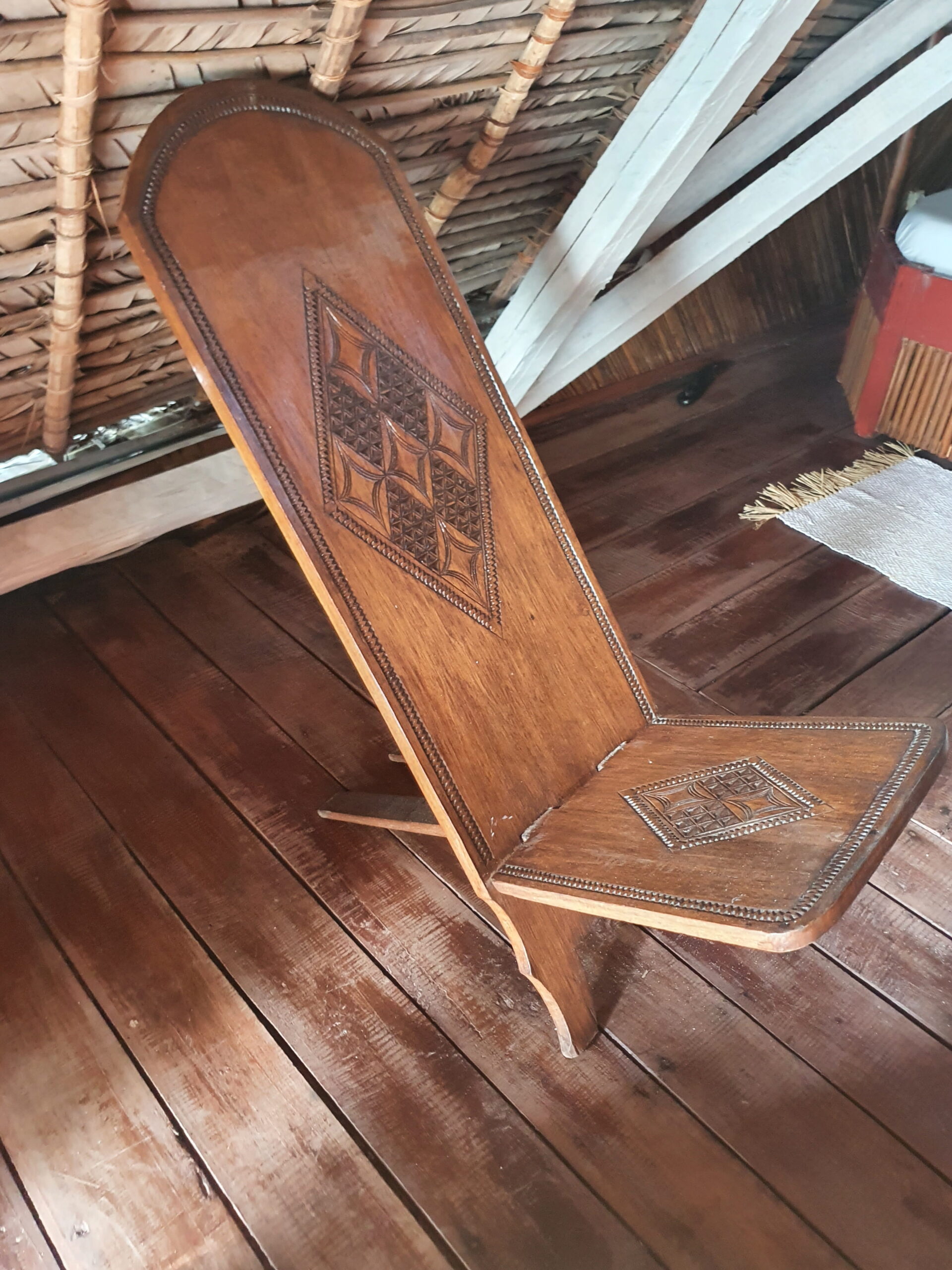 Zafimaniry carved object